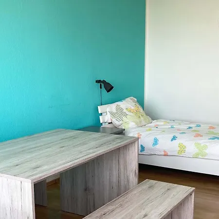 Stylish Apartment In Koeln-Deutz Buitenkant foto