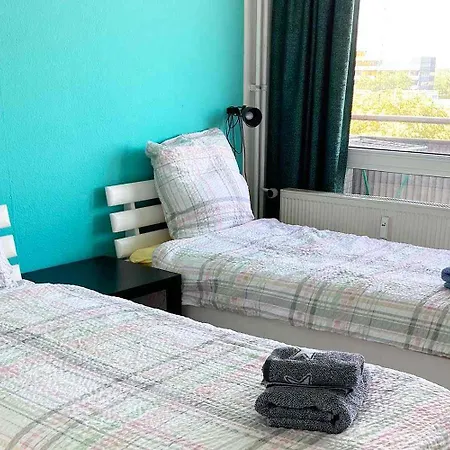 Stylish Apartment In Koeln-Deutz Buitenkant foto